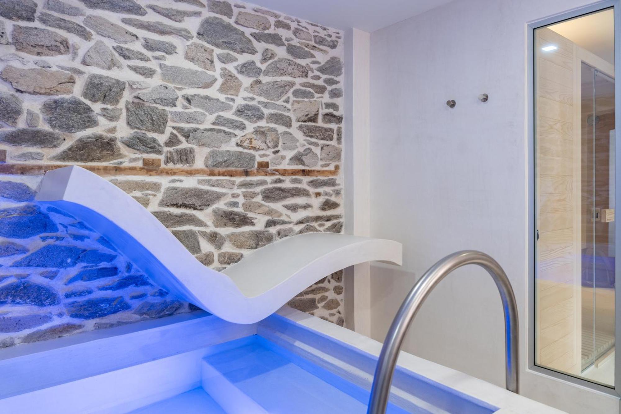 Pomegranate Suites Kavala Buitenkant foto